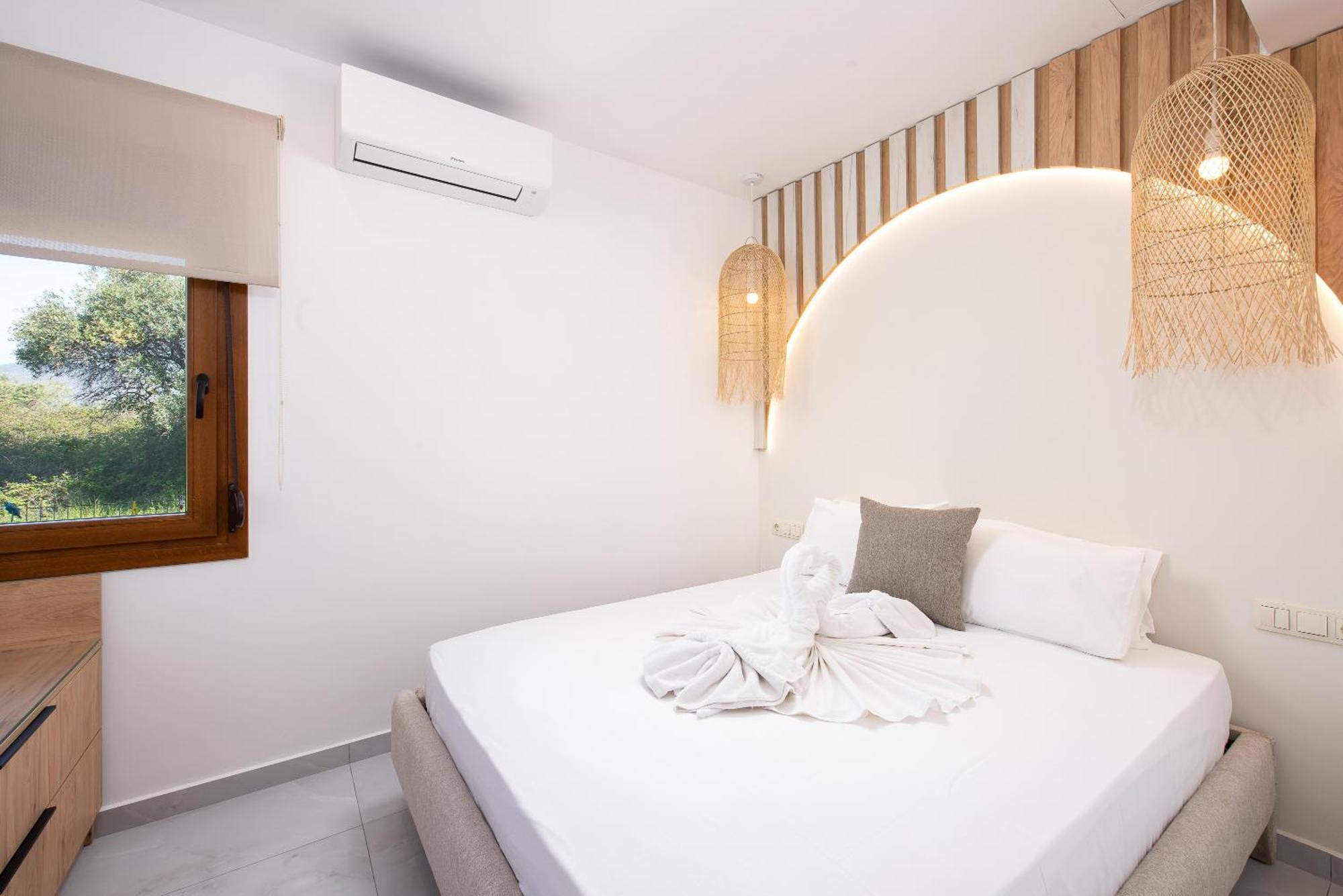 Olivento Beach Front Suites Potos Eksteriør billede