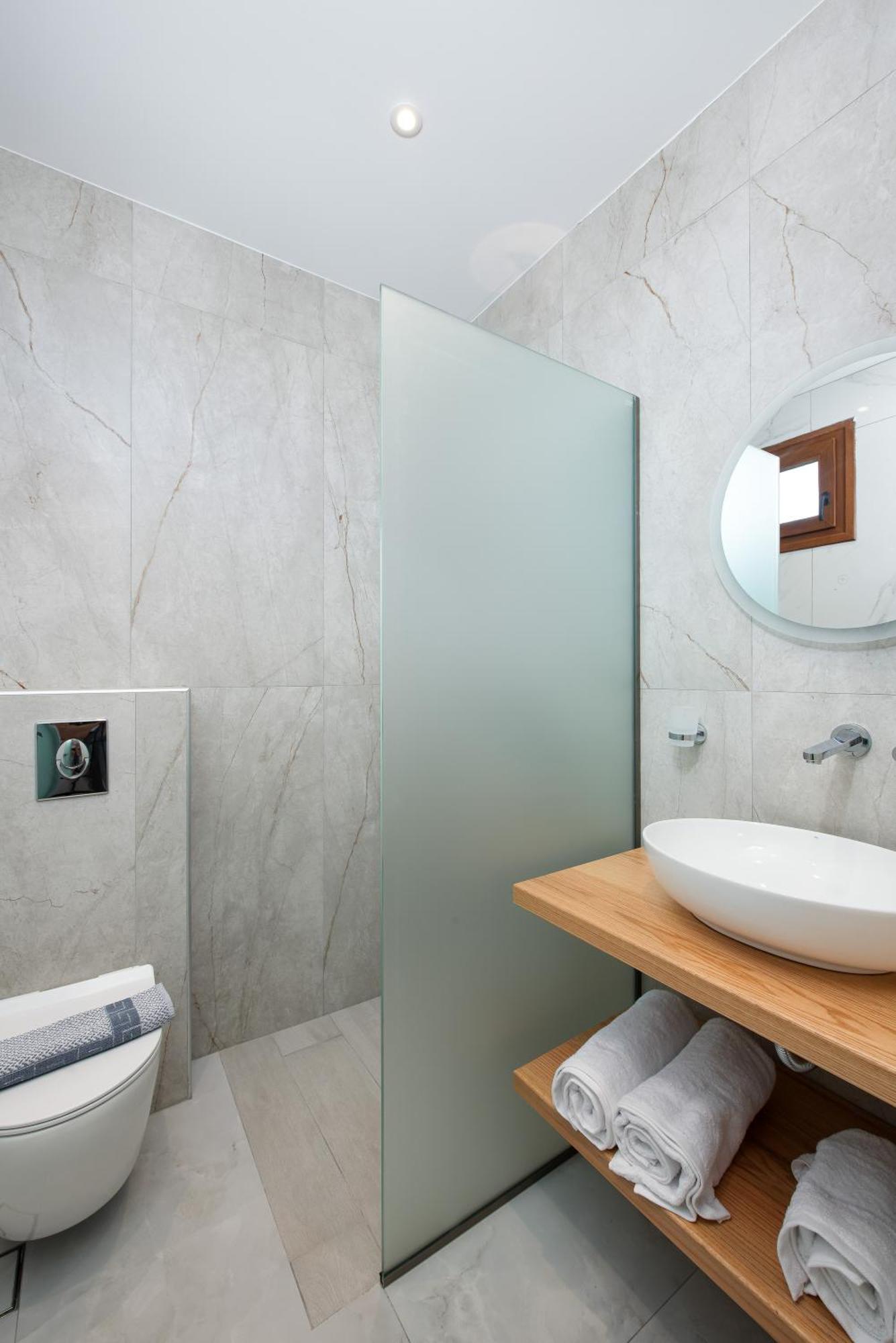 Olivento Beach Front Suites Potos Eksteriør billede