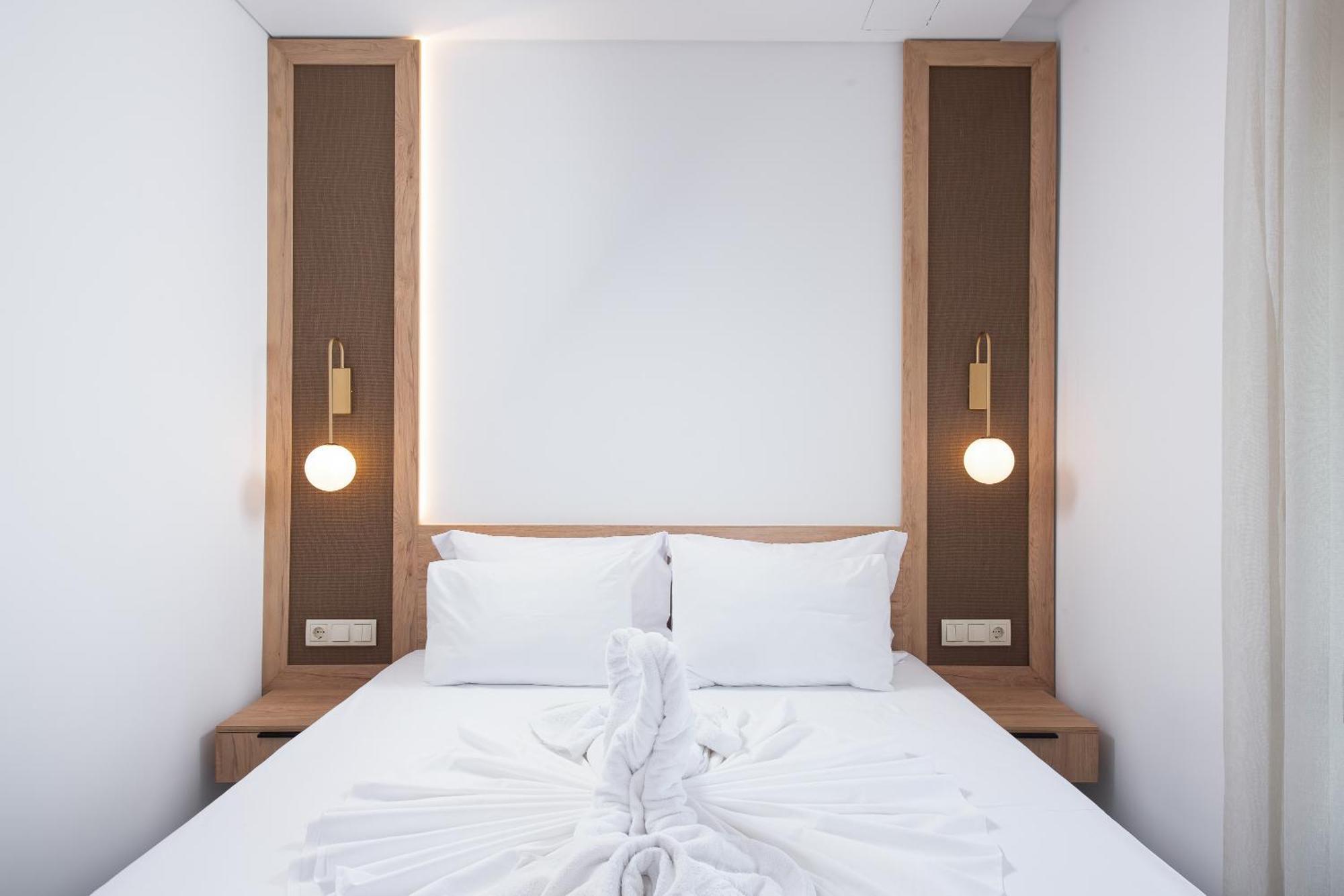 Olivento Beach Front Suites Potos Eksteriør billede