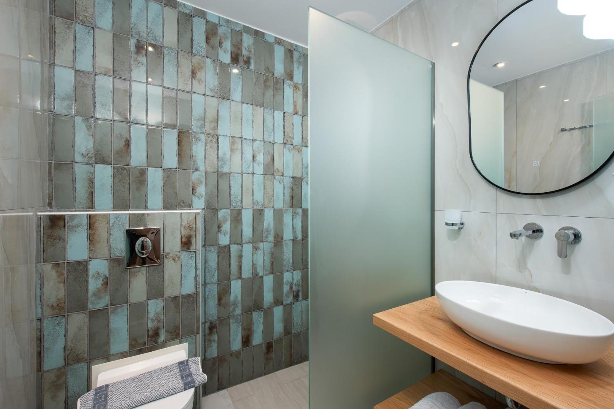 Olivento Beach Front Suites Potos Eksteriør billede