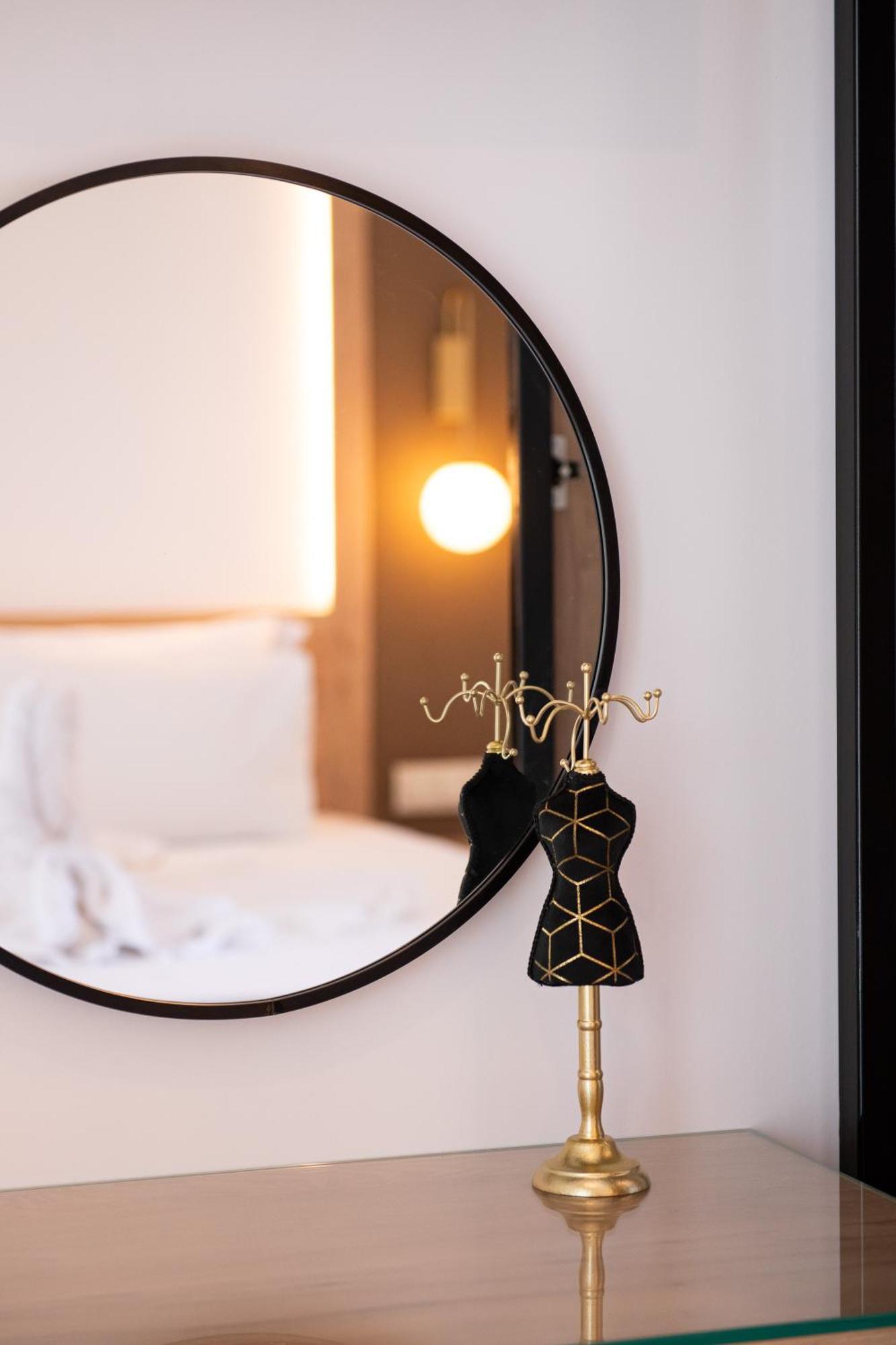 Olivento Beach Front Suites Potos Eksteriør billede